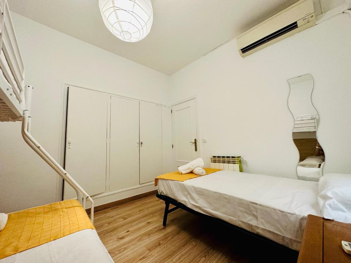 Punta Me Rooms Near The Gran Via Madrid Extérieur photo
