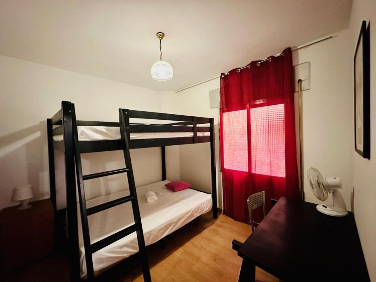 Punta Me Rooms Near The Gran Via Madrid Extérieur photo