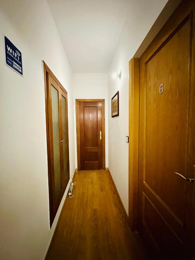 Punta Me Rooms Near The Gran Via Madrid Extérieur photo